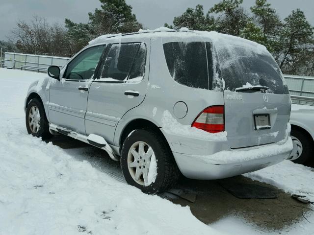 4JGAB72E41A276060 - 2001 MERCEDES-BENZ ML 430 SILVER photo 3