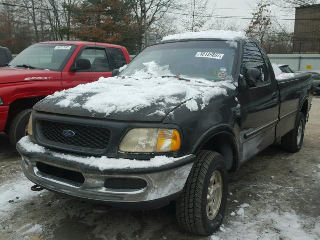 1FTZF18W7WNC28562 - 1998 FORD F150 BLACK photo 2