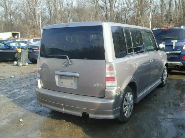 JTLKT324454008656 - 2005 TOYOTA SCION XB SILVER photo 4