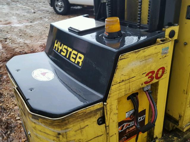 000000C174N02060X - 2001 HYST FORK LIFT YELLOW photo 6