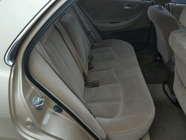 1HGCG5548YA041100 - 2000 HONDA ACCORD LX BEIGE photo 6