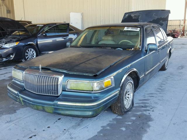 1LNLM81W2TY621650 - 1996 LINCOLN TOWN CAR E GREEN photo 2