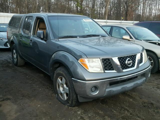 1N6AD07U05C465088 - 2005 NISSAN FRONTIER C GRAY photo 1