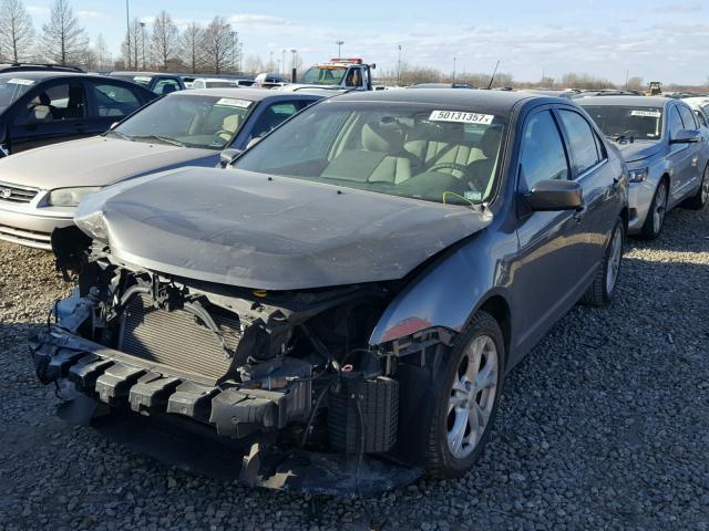 3FAHP0HA8CR181208 - 2012 FORD FUSION SE GRAY photo 2