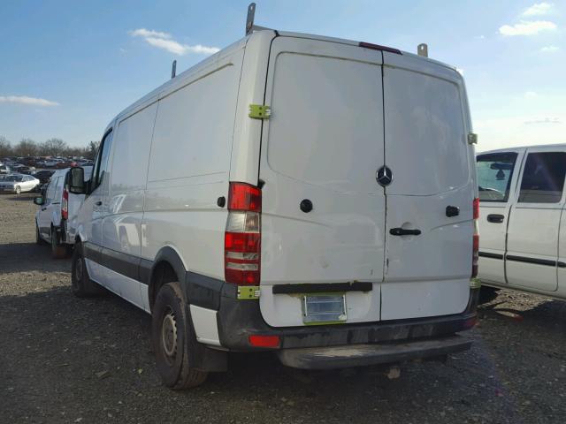 WD3PE7CC7C5635068 - 2012 MERCEDES-BENZ SPRINTER 2 WHITE photo 3