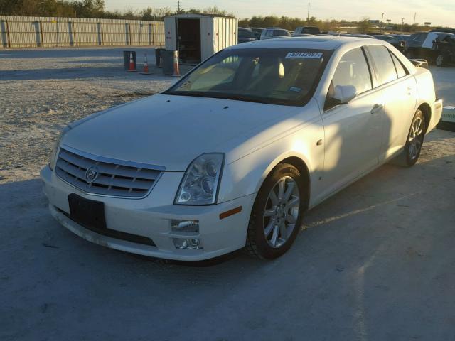 1G6DW677470159722 - 2007 CADILLAC STS WHITE photo 2