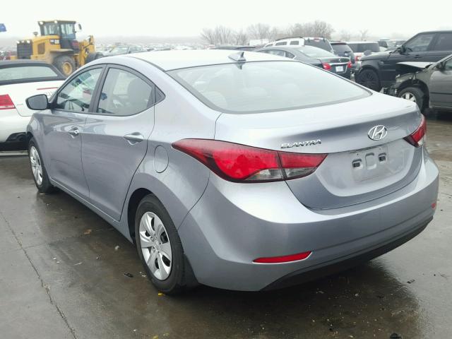 5NPDH4AE4GH756780 - 2016 HYUNDAI ELANTRA SE SILVER photo 3