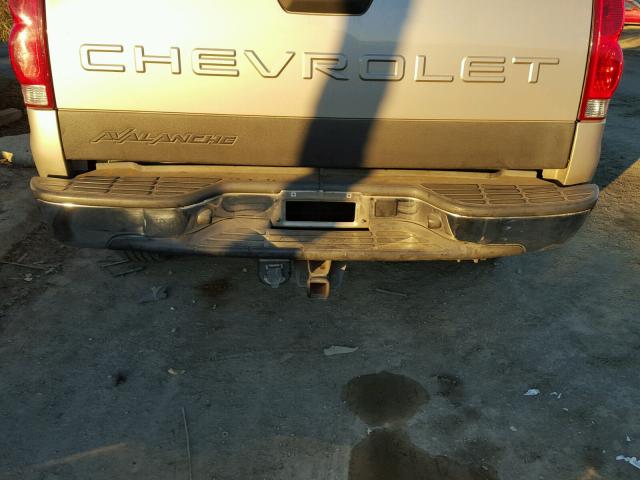 3GNEC12Z96G104741 - 2006 CHEVROLET AVALANCHE TAN photo 9