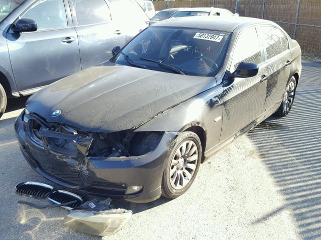 WBAPH73519A174302 - 2009 BMW 328 I BLACK photo 2