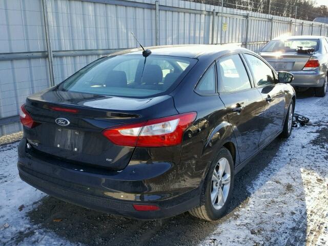 1FADP3F29EL262263 - 2014 FORD FOCUS SE BLACK photo 4