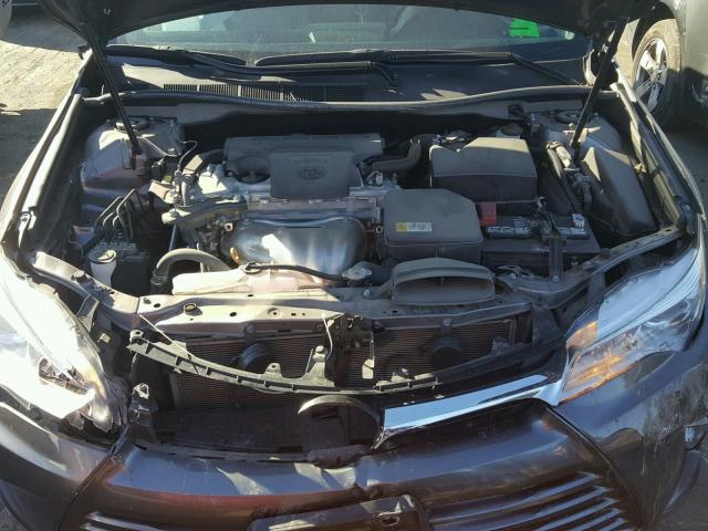 4T1BF1FK1HU631281 - 2017 TOYOTA CAMRY LE/S GRAY photo 7