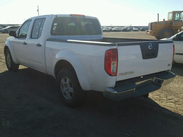 1N6AD09U27C449085 - 2007 NISSAN FRONTIER C WHITE photo 3