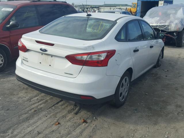 1FADP3E23DL295243 - 2013 FORD FOCUS S WHITE photo 4