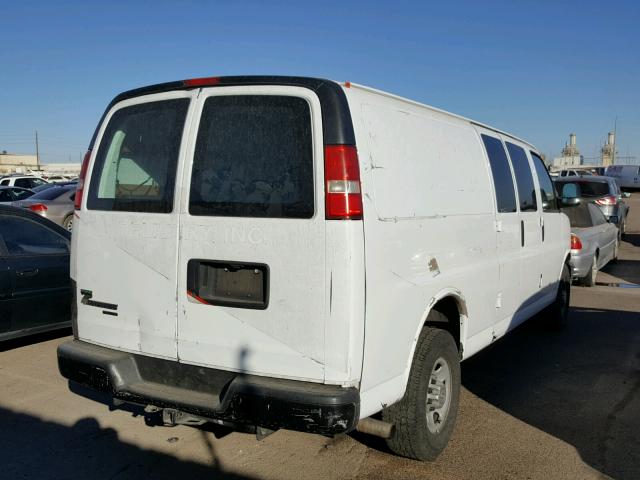 1GCWGGCA3C1104905 - 2012 CHEVROLET EXPRESS G2 WHITE photo 4