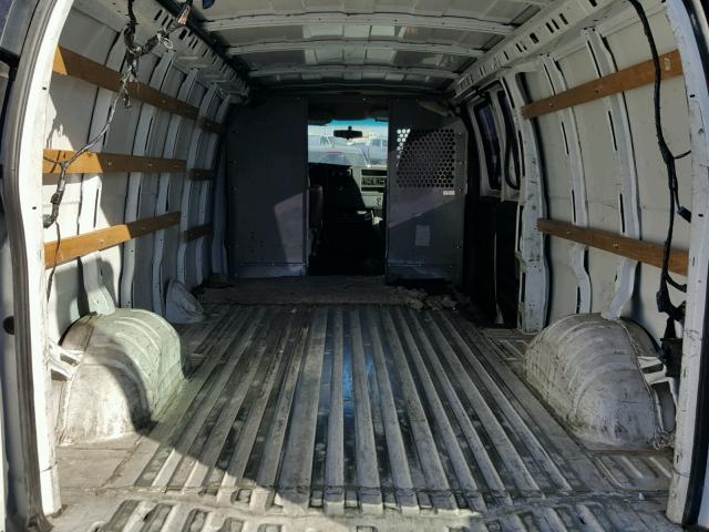 1GCWGGCA3C1104905 - 2012 CHEVROLET EXPRESS G2 WHITE photo 6