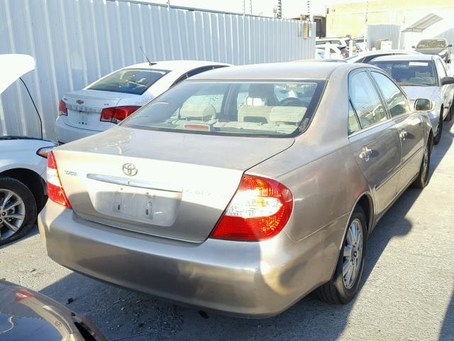 4T1BE32K74U904982 - 2004 TOYOTA CAMRY LE GOLD photo 4