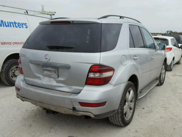 4JGBB5GB9BA693120 - 2011 MERCEDES-BENZ ML 350 GRAY photo 4