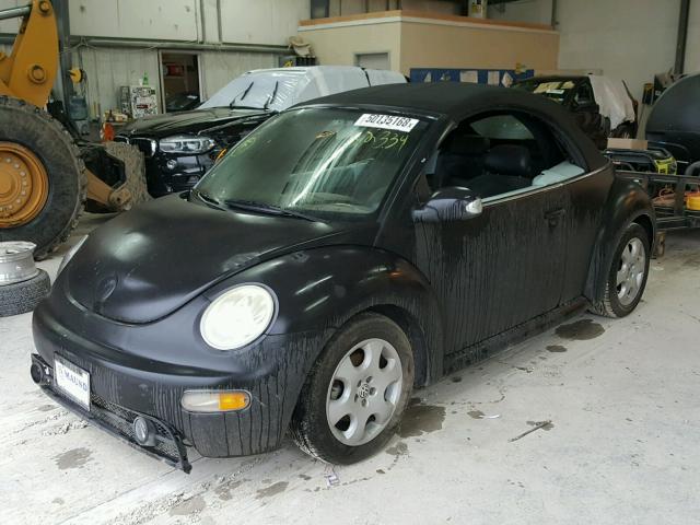 3VWCK21Y13M312334 - 2003 VOLKSWAGEN NEW BEETLE BLACK photo 2