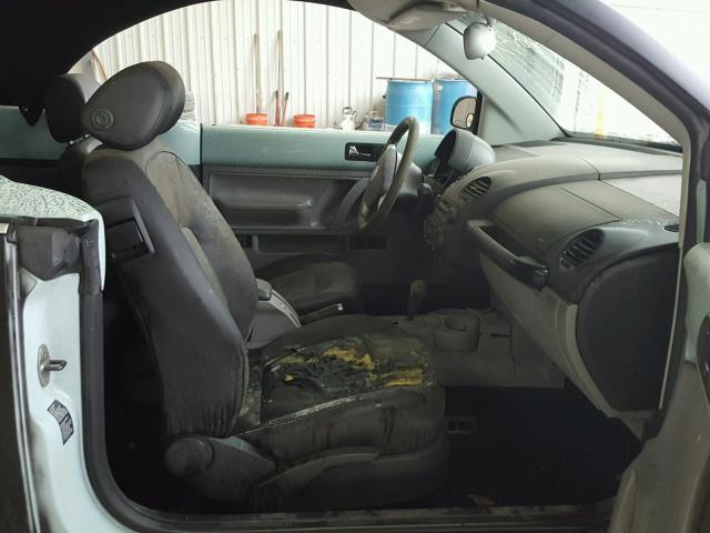 3VWCK21Y13M312334 - 2003 VOLKSWAGEN NEW BEETLE 黑色 照片 5