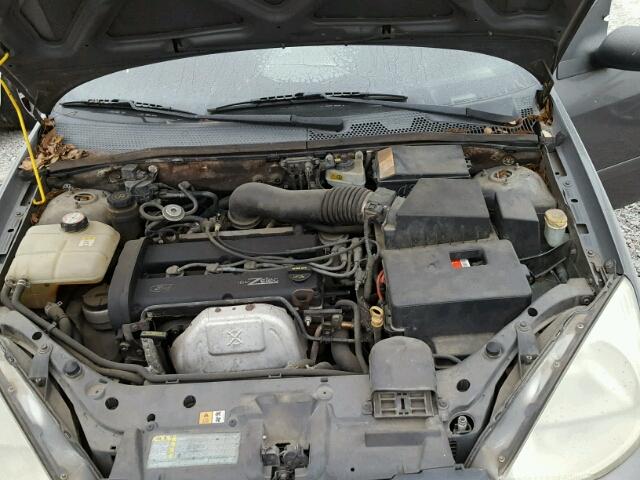 1FAFP36302W312611 - 2002 FORD FOCUS SE GRAY photo 7