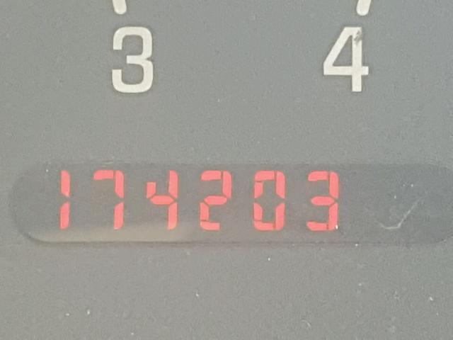 1G2NE52E25M138804 - 2005 PONTIAC GRAND AM S SILVER photo 8