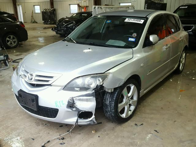 JM1BK343061478723 - 2006 MAZDA 3 HATCHBAC SILVER photo 2