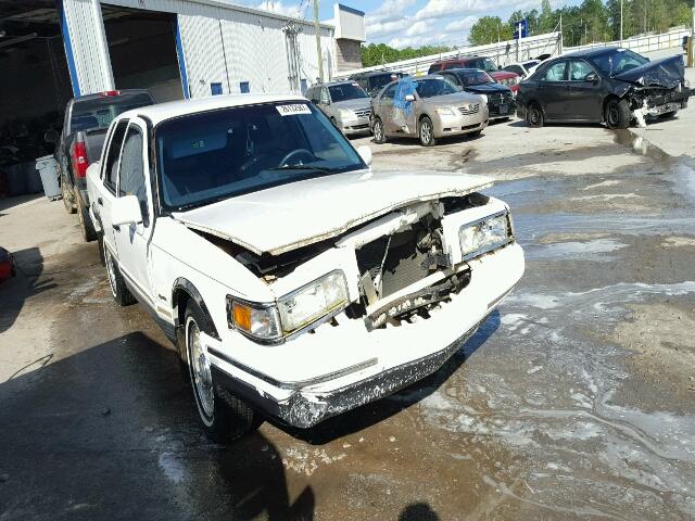 1LNLM82W2VY748450 - 1997 LINCOLN TOWN CAR S WHITE photo 1