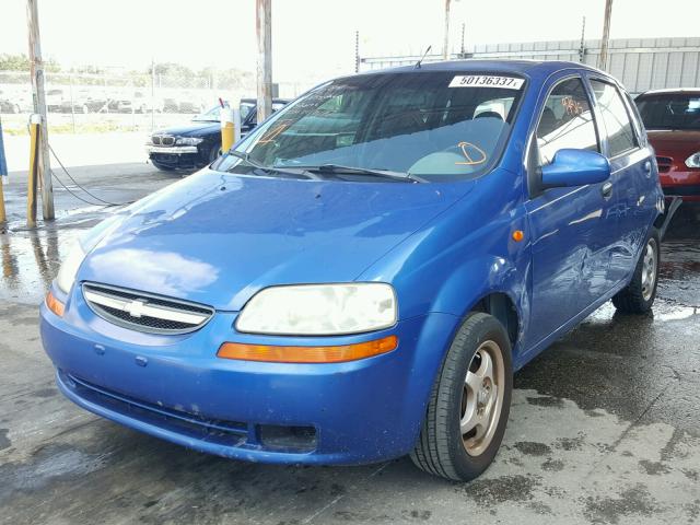 KL1TD62694B165343 - 2004 CHEVROLET AVEO BLUE photo 2