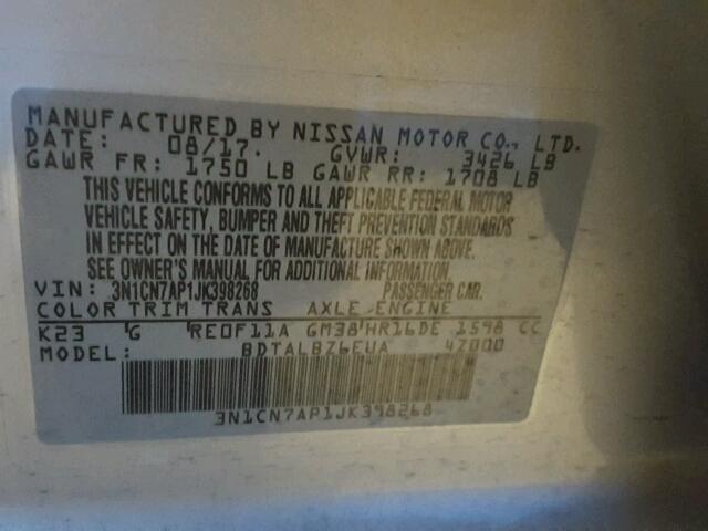 3N1CN7AP1JK398268 - 2018 NISSAN VERSA S 银色 照片 10