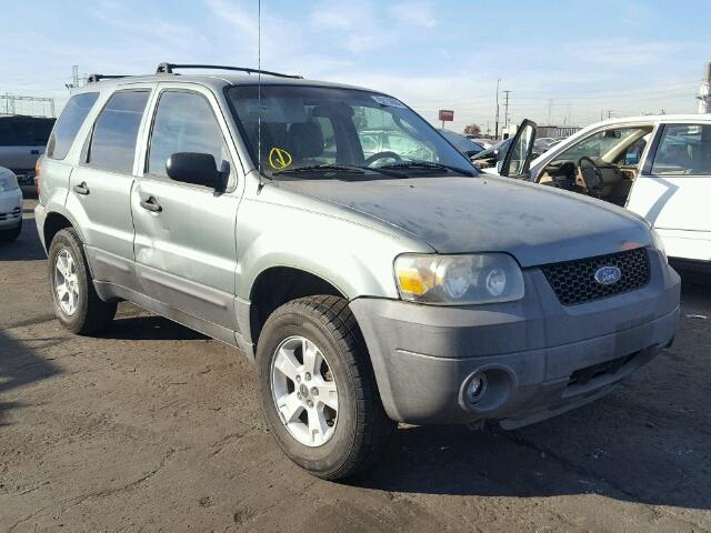 1FMYU03175DA14873 - 2005 FORD ESCAPE XLT GREEN photo 1