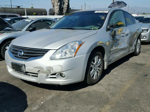 1N4AL2AP8CN508927 - 2012 NISSAN ALTIMA BAS SILVER photo 2