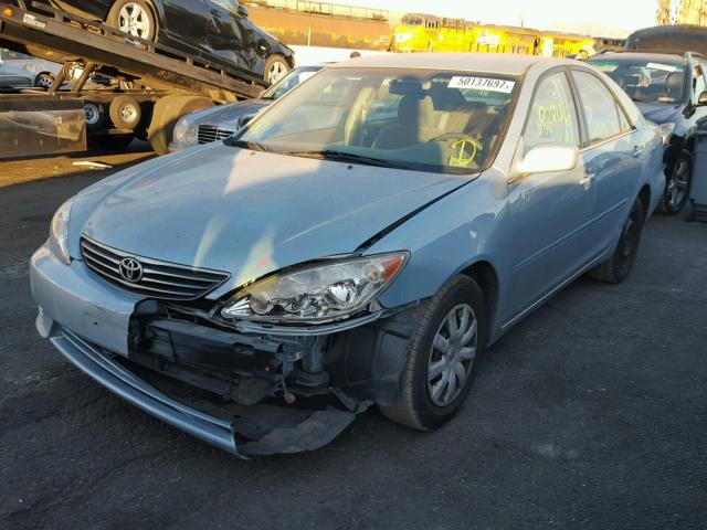 4T1BE30K16U679559 - 2006 TOYOTA CAMRY LE BLUE photo 2