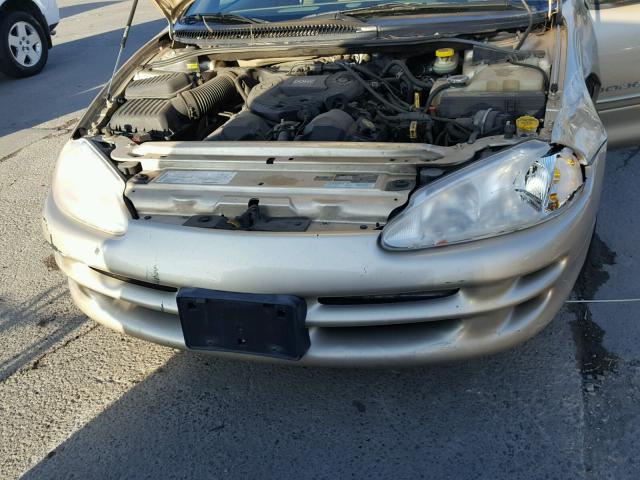 2B3HD46R5YH345585 - 2000 DODGE INTREPID GOLD photo 7