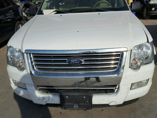 1FMEU63EX7UB80042 - 2007 FORD EXPLORER X WHITE photo 7