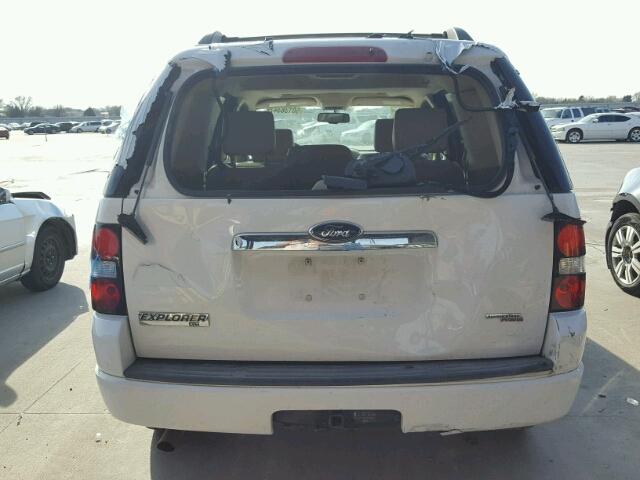 1FMEU63EX7UB80042 - 2007 FORD EXPLORER X WHITE photo 9