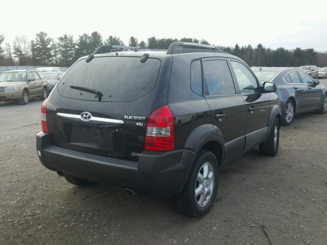 KM8JN72D95U047120 - 2005 HYUNDAI TUCSON GLS BLACK photo 4