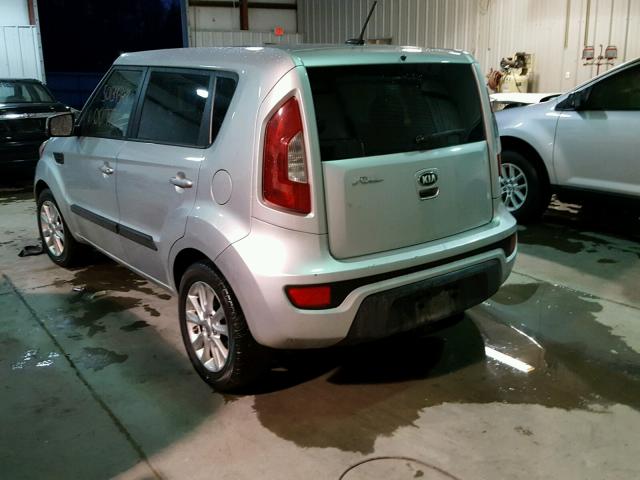 KNDJT2A65D7766930 - 2013 KIA SOUL + SILVER photo 3