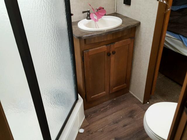 4YDT29924E1533256 - 2014 KEYSTONE SPRINTER TWO TONE photo 6