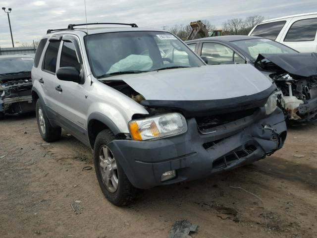 1FMYU04162KA25272 - 2002 FORD ESCAPE XLT SILVER photo 1