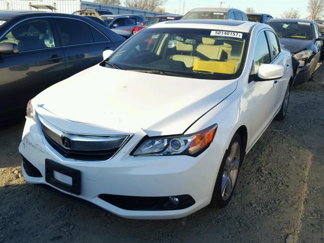 19VDE1F54EE004989 - 2014 ACURA ILX 20 PRE WHITE photo 2