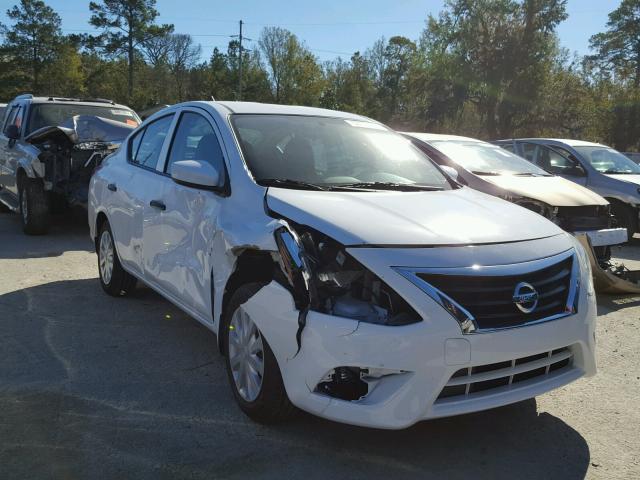 3N1CN7AP9HL854151 - 2017 NISSAN VERSA S WHITE photo 1