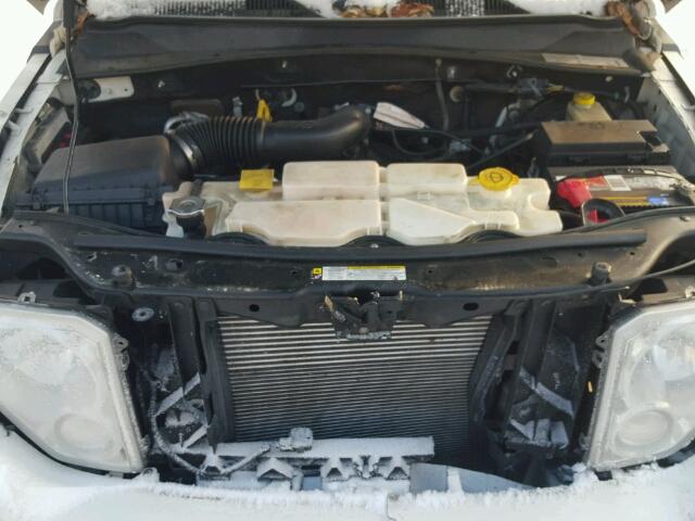 1J8GN28K68W266867 - 2008 JEEP LIBERTY SP CREAM photo 7