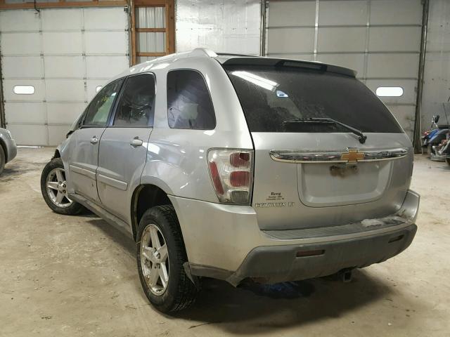 2CNDL63F066043826 - 2006 CHEVROLET EQUINOX LT SILVER photo 3