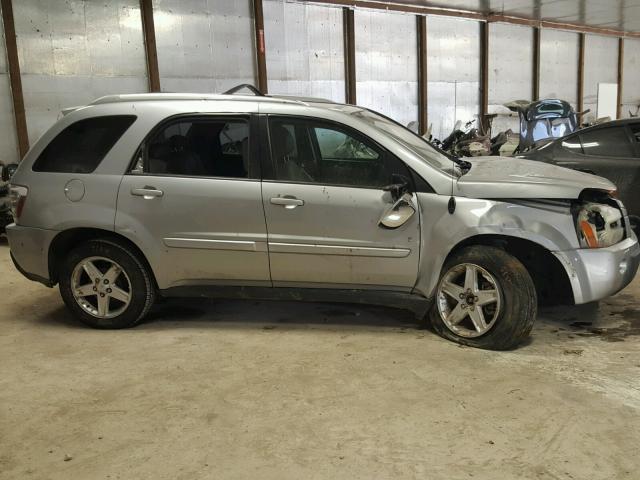 2CNDL63F066043826 - 2006 CHEVROLET EQUINOX LT SILVER photo 9