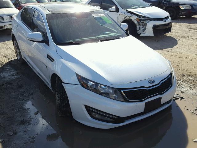 5XXGR4A67DG100874 - 2013 KIA OPTIMA SX WHITE photo 1