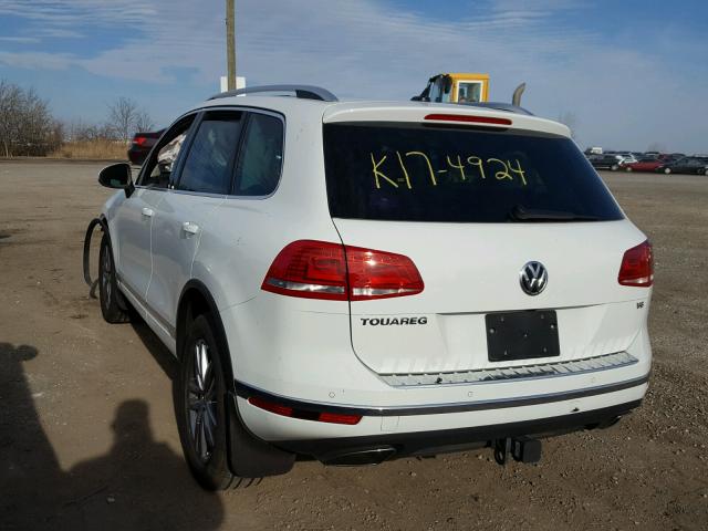 WVGEF9BP6GD010775 - 2016 VOLKSWAGEN TOUAREG SP WHITE photo 3