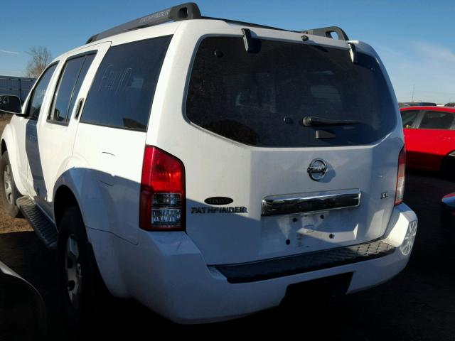 5N1AR18W16C654730 - 2006 NISSAN PATHFINDER WHITE photo 3