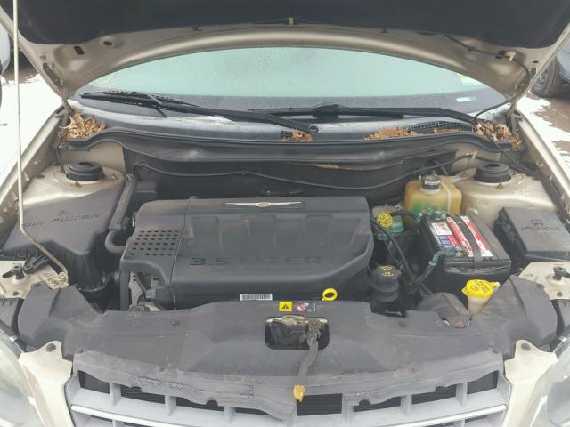 2C8GF68495R546671 - 2005 CHRYSLER PACIFICA T GOLD photo 7