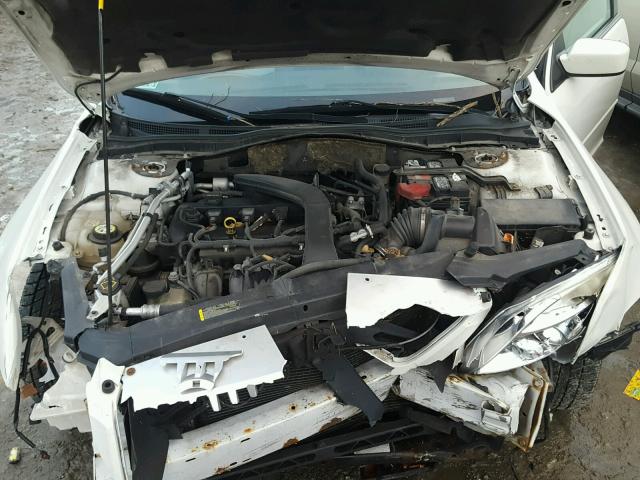 3MEHM07Z08R600068 - 2008 MERCURY MILAN WHITE photo 7