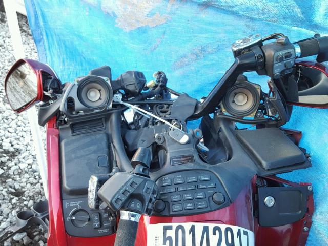 1HFSC47063A200351 - 2003 HONDA GL1800 RED photo 5